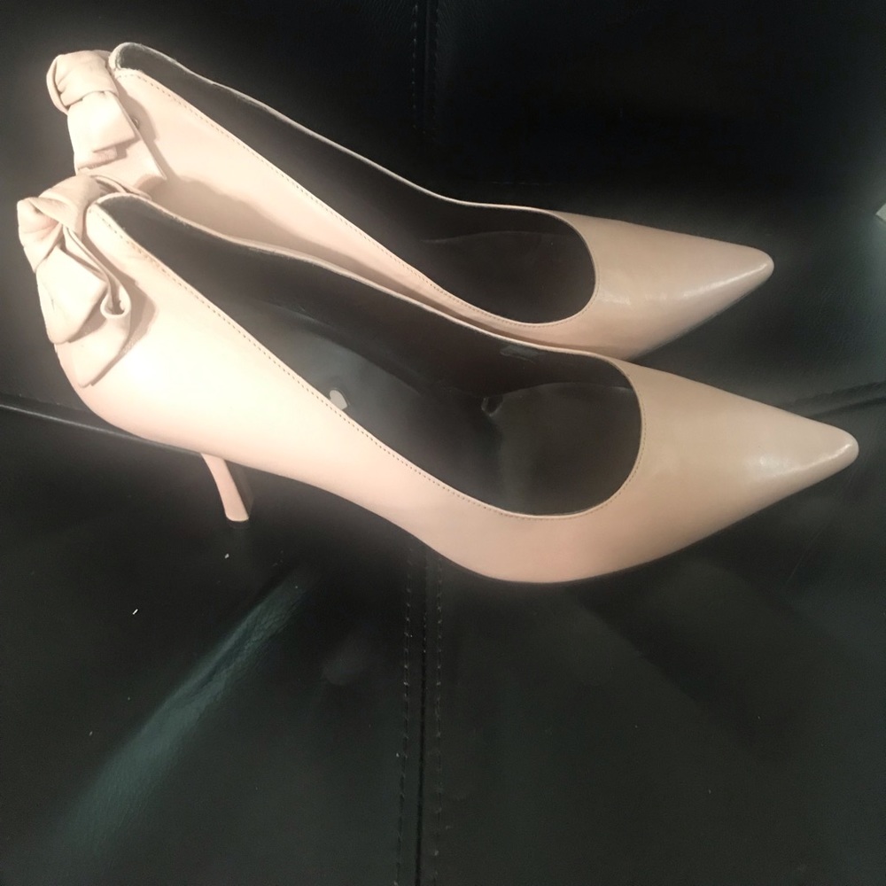 Pale Pink Heels w/bow on back